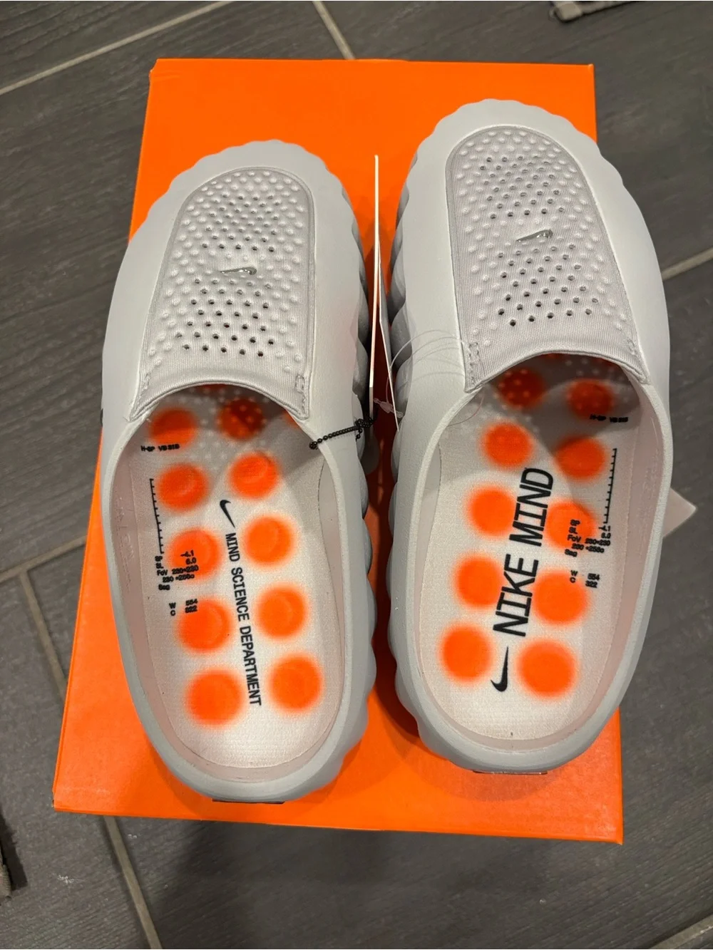 Nike mind 001